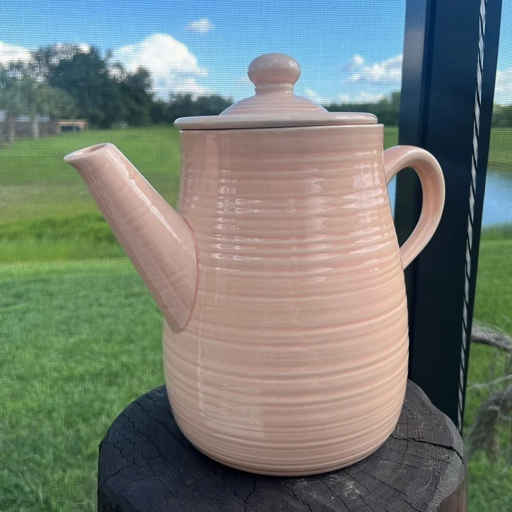 franciscan reflection peach 1982-1984 coffee pot USA 7 3/8” with lid